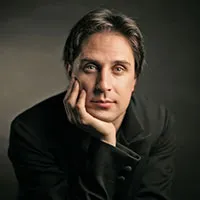 Илья Славутский