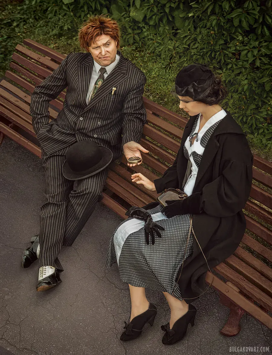 Азезелло вручает крем Маргарите | Михаил Булгаков, «Мастер и Маргарита»